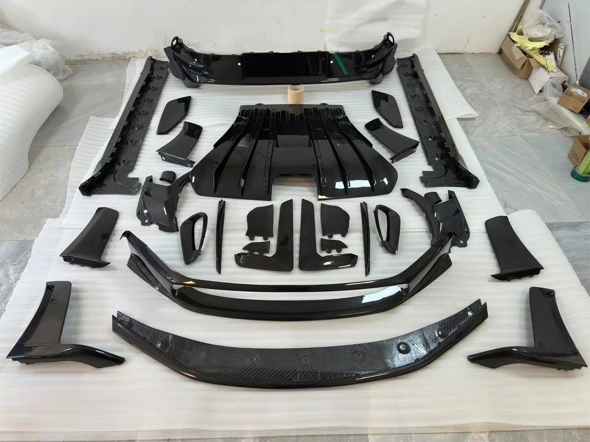 New  992 GT3 RS OEM Style Dry Carbon Fiber Body Kit Automotive Accessories for  911 GT3 RS